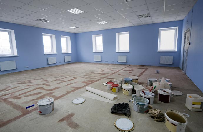 painting a room with blue color